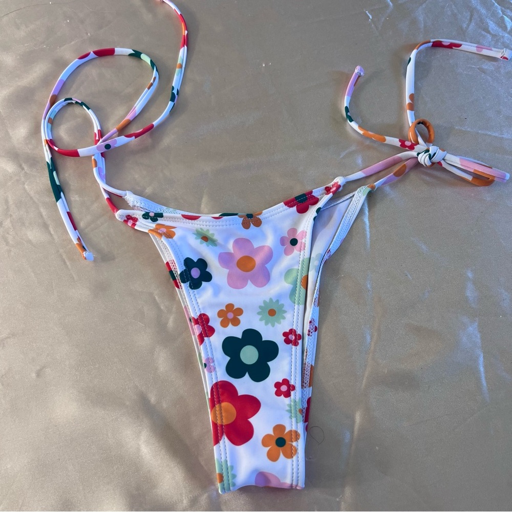 Bikini Bottoms Lot of 9 Size Small - Picture 8 of 10